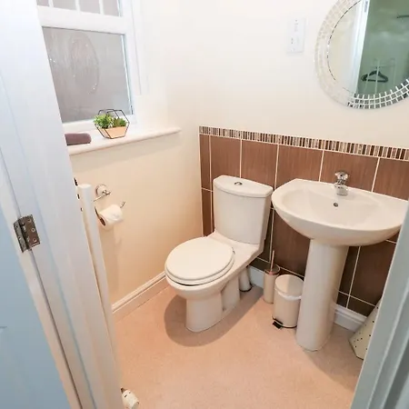 Linga House - 3 Bedrooms - Sleeps 5 Frizington