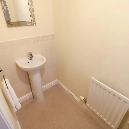 Linga House - 3 Bedrooms - Sleeps 5 Frizington